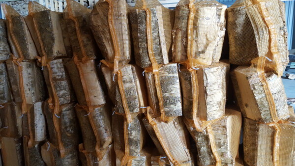 Kiln dried firewood in 20 l bags - Image 3